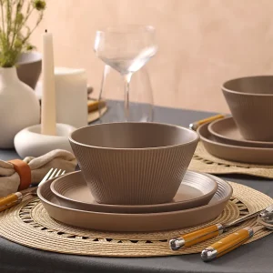 brown dinner set